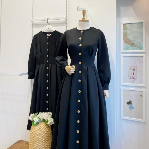 Siyah Gold Düğmeli Scuba Elbise