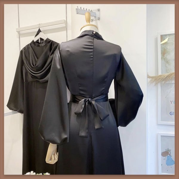 Siyah drapeli saten abiye