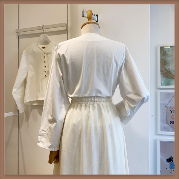 Düğme Detaylı Naturel Masi Gömlek