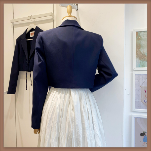 Lacivert Bağcık Detaylı Kısa Ceket