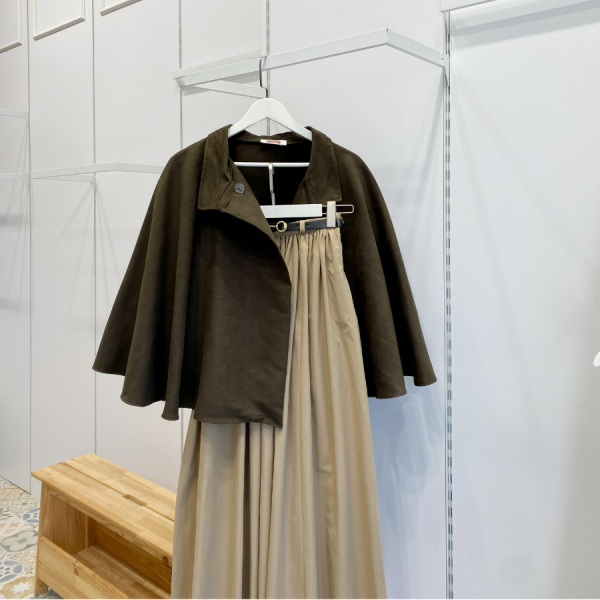 Haki Yeşili Süet Kumaş Pelerin Ceket