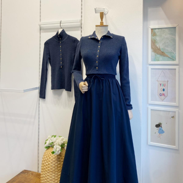 Lacivert Dik Yaka Çıtçıtlı Triko Bluz