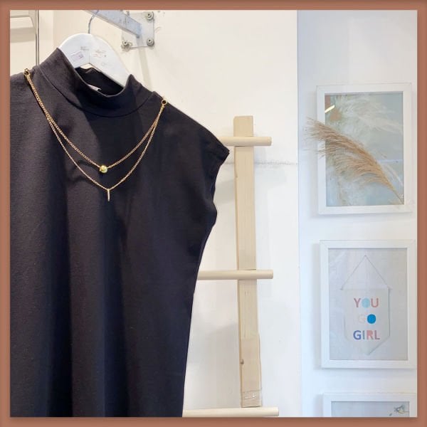 ZİNCİRLİ SİYAH İÇLİK