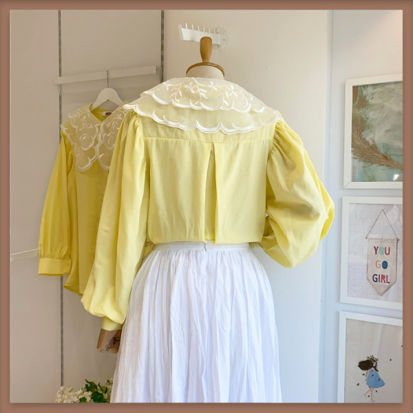 Beyaz Geniş Yakalı Sarı Tunik