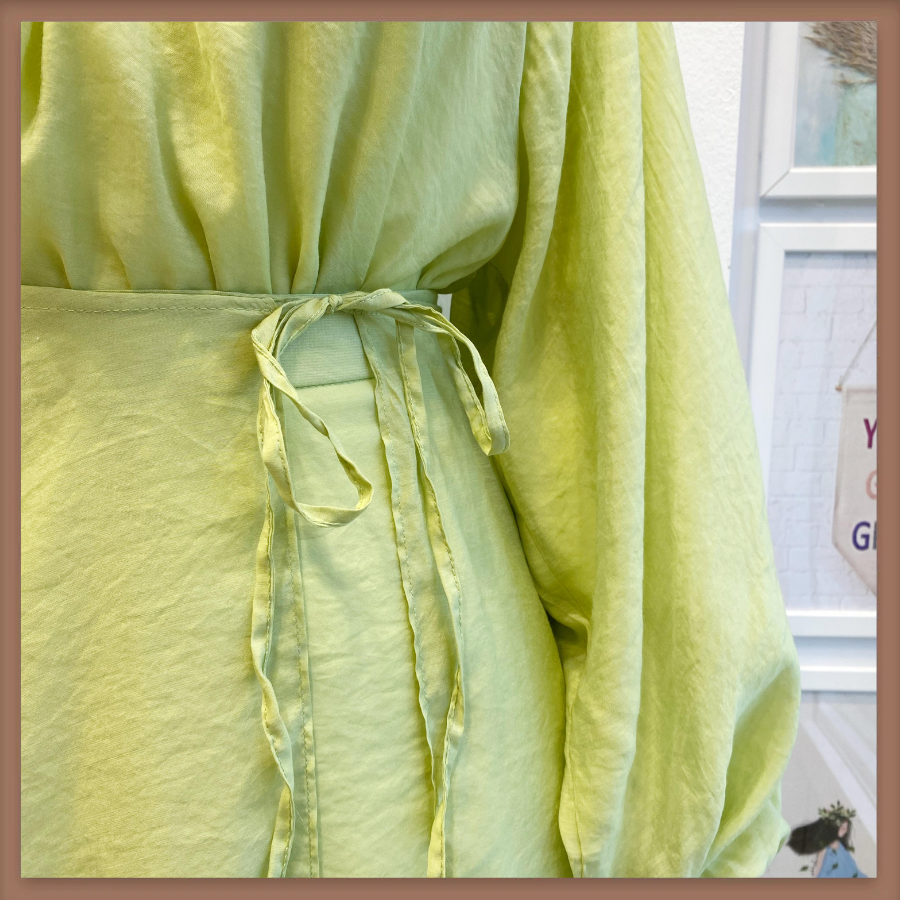 Dalgalı Şifon Kumaş Açık Yeşil Balon Kol Takım