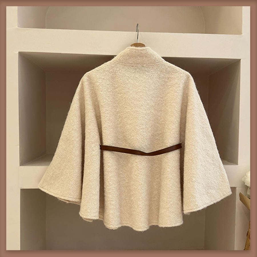 Ekru deri kemerli yün pelerin ceket