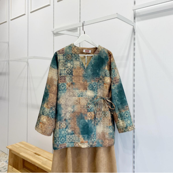 Yeşil Patchwork Desenli Anvelop Bağlamalı Ceket