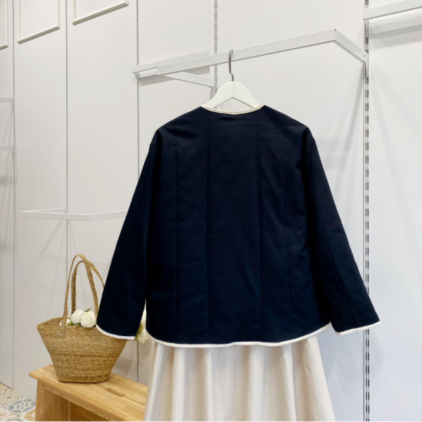 Siyah Nakışlı Florina Ceket