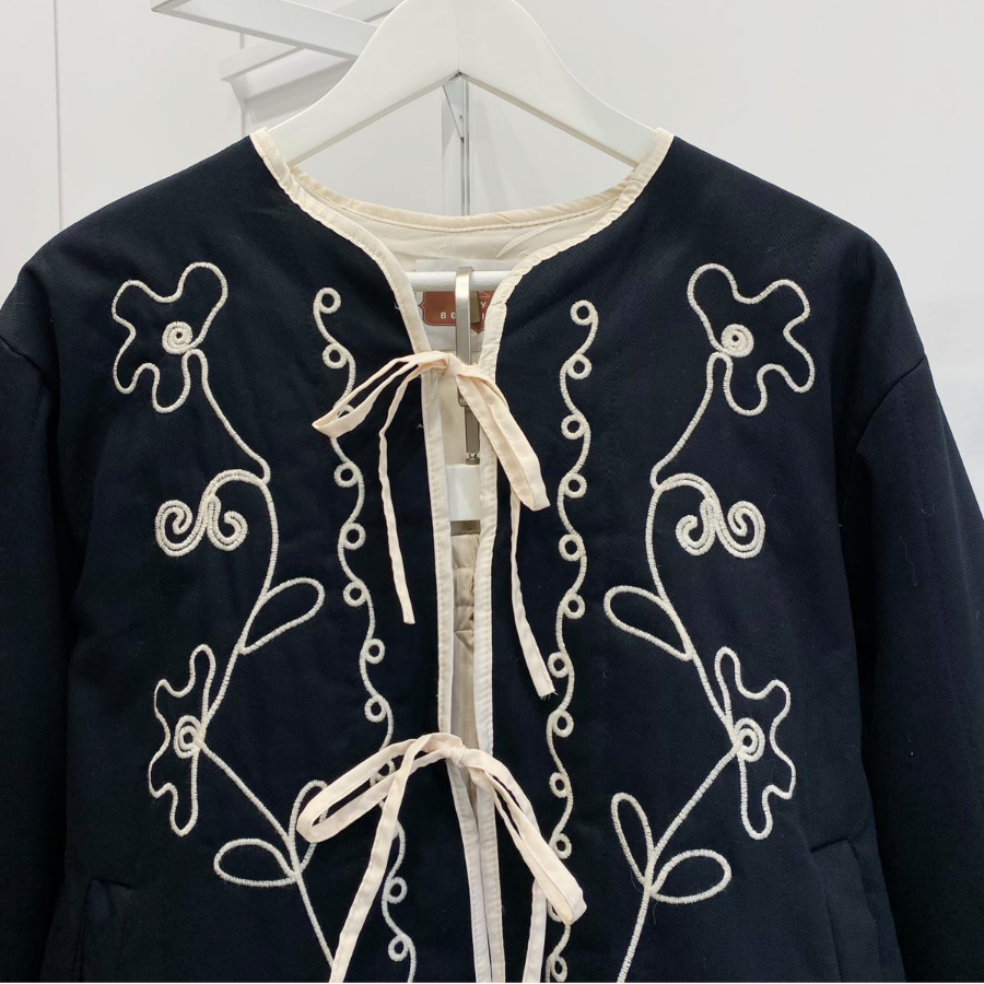 Siyah Nakışlı Florina Ceket