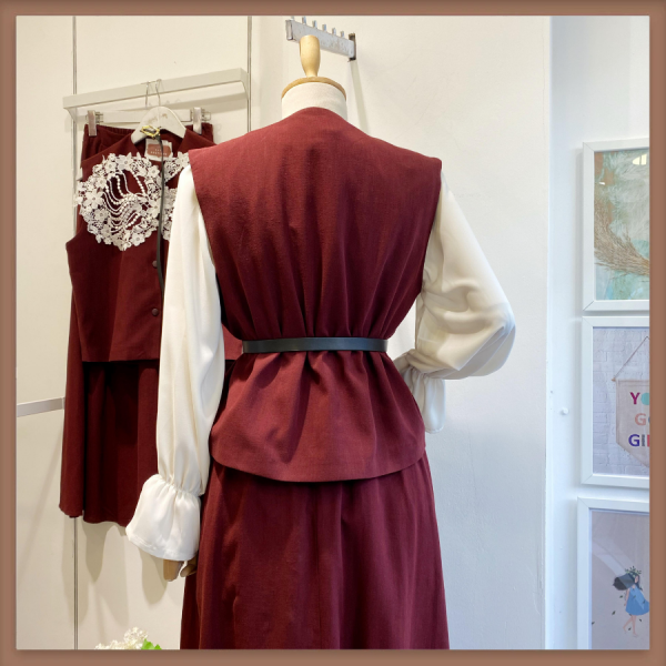 Bordo Dantel Detaylı Evangeline Yelekli Takım