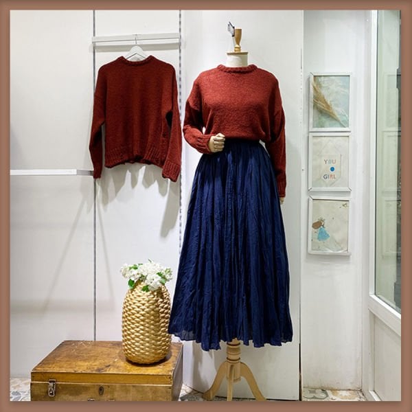 Marineblauer Rock aus Crush-Voile-Leinen