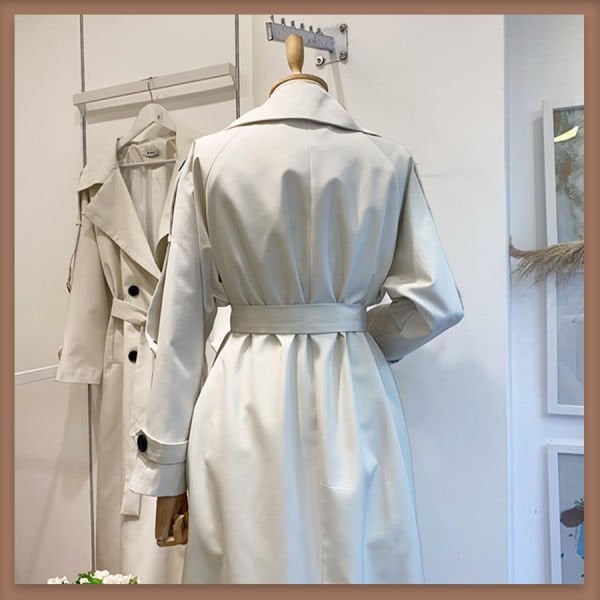 Trenchcoat in Steinfarbe, Modell Mantel