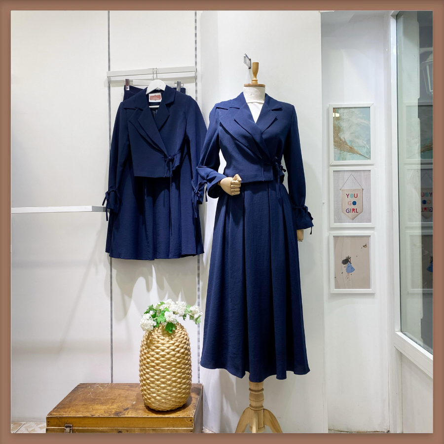 Lacivert Ceketli Nora Takım