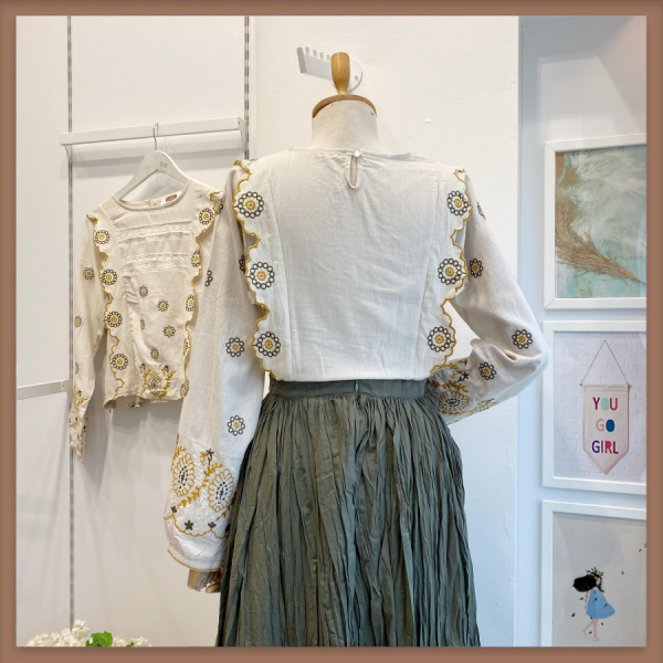 Petek Nakışlı Keten Gömlek