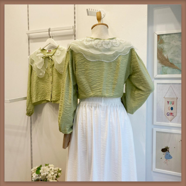 Yeşil Geniş Yakalı Strawberry Gömlek