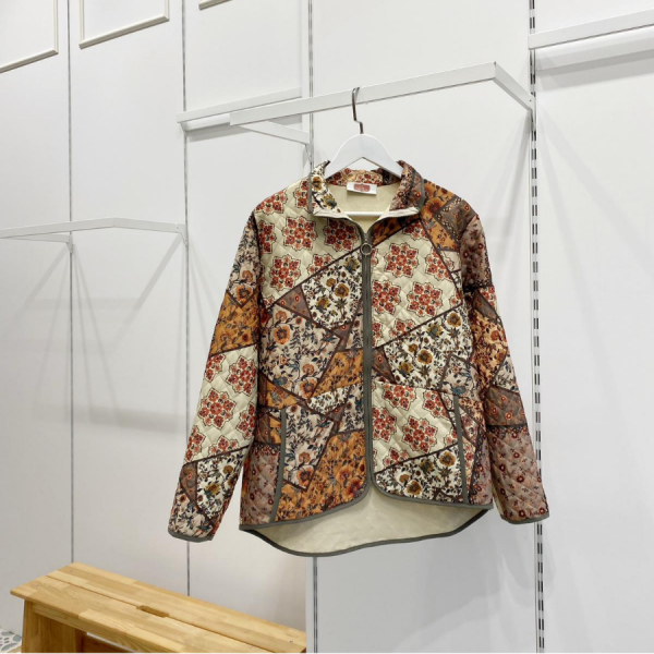 Fermuarlı Camel Patchwork Desenli Kapitone Ceket