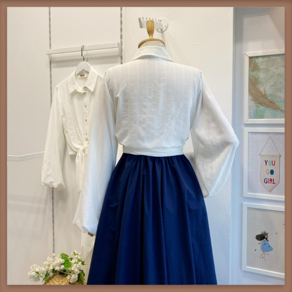 Beyaz Gofre Kuşaklı Gömlek