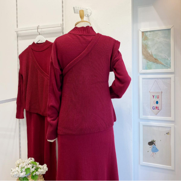 Bordo Süveterli Triko Elbise