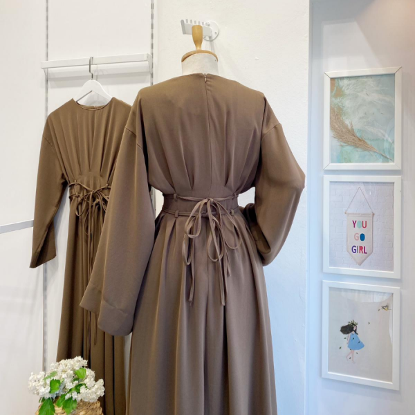 Bel Detaylı Koyu Vizon Alize Elbise