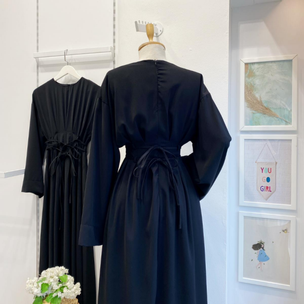 Bel Detaylı Siyah Alize Elbise