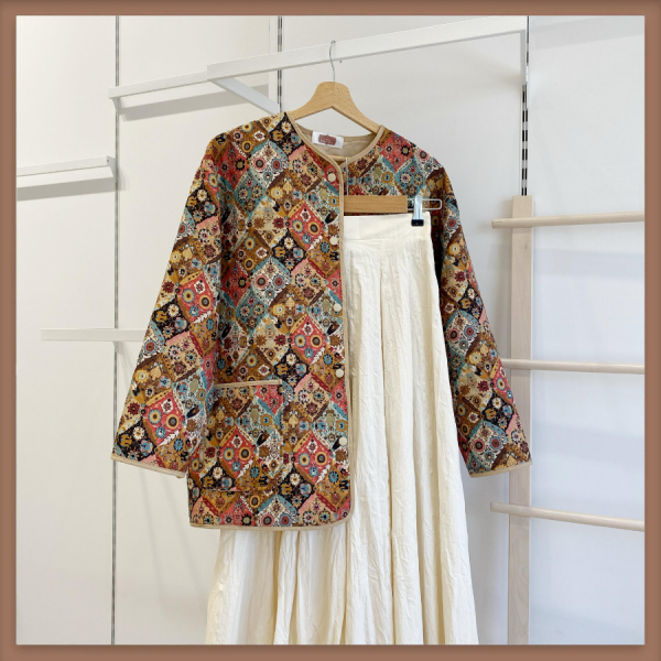 Krem Etnik Desenli Kapitone Ceket