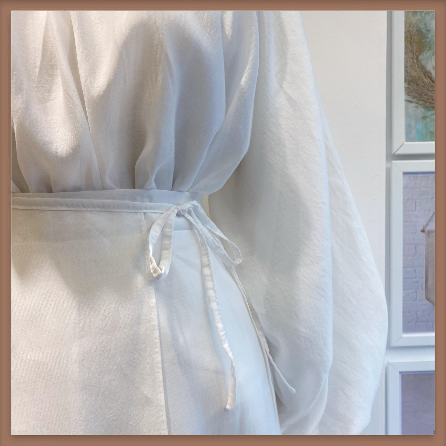 Dalgalı Şifon Kumaş Beyaz Balon Kol Takım