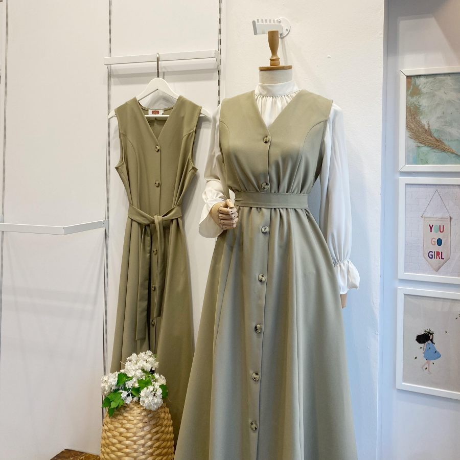 Çağla Yeşili Önü Düğmeli Double Crep Jile