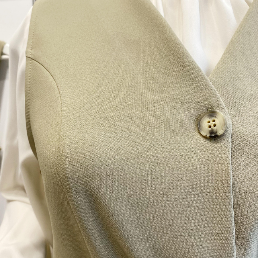 Çağla Yeşili Önü Düğmeli Double Crep Jile