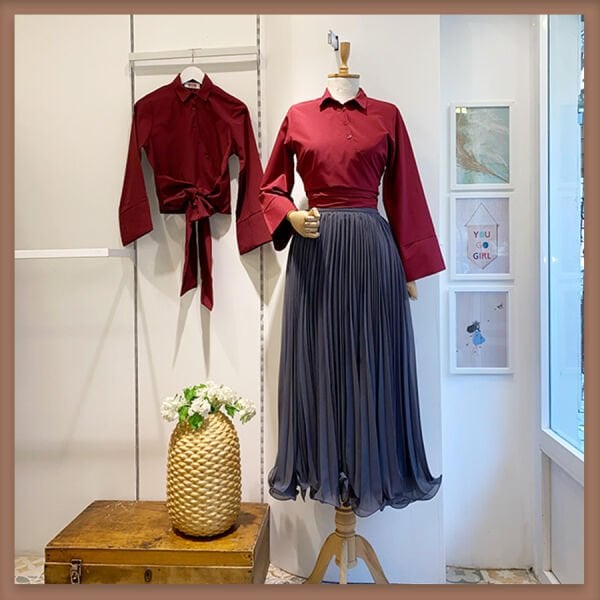 Grauer Faltenrock aus Chiffon