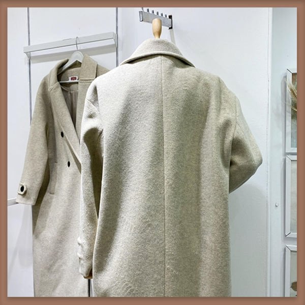 Düğmeli vizon tay tüyü kaban