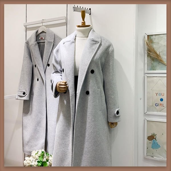 Düğmeli gri tay tüyü kaban