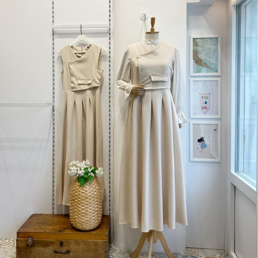 Krem Düğme Detaylı Crep Jile