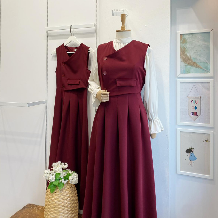 Bordo Düğme Detaylı Crep Jile