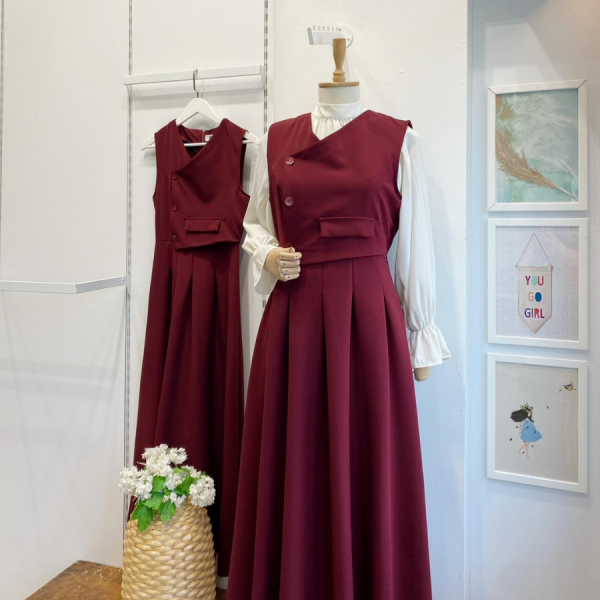 Bordo Düğme Detaylı Crep Jile