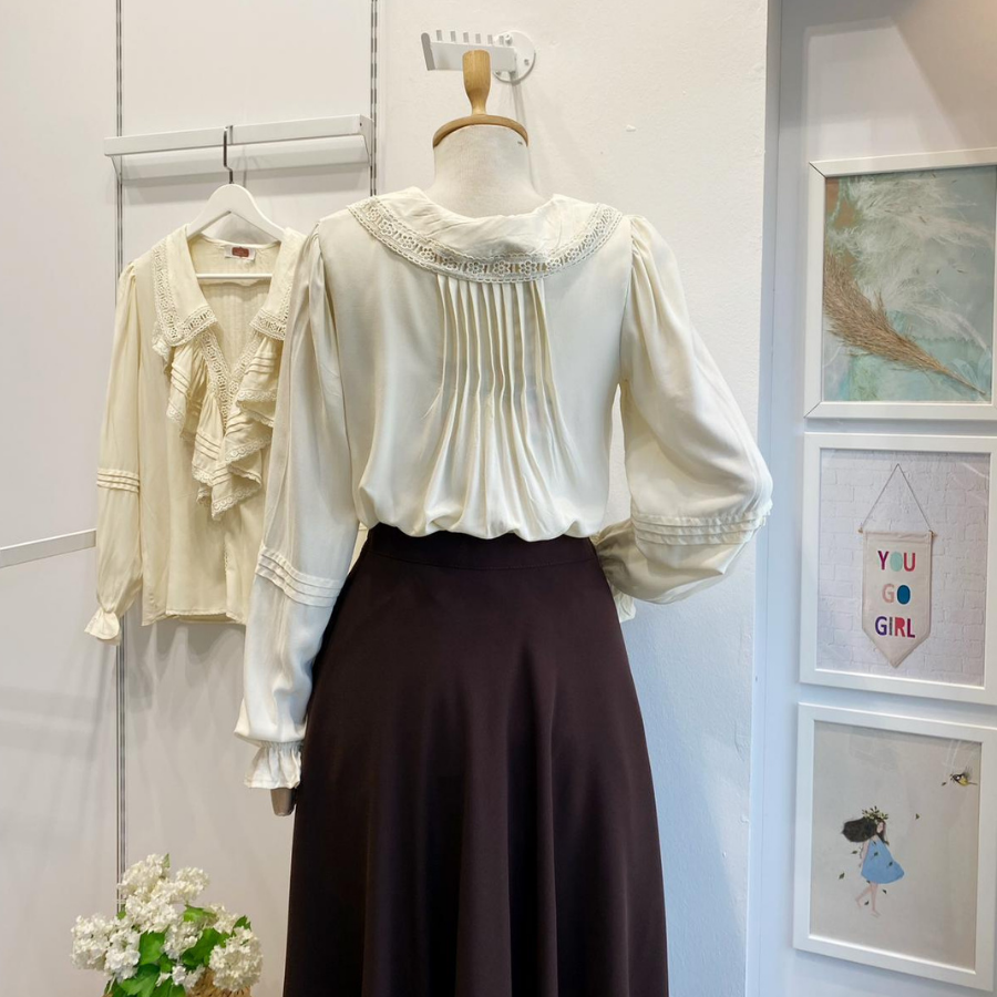 Krem Volanlı Vivienne Keten Gömlek