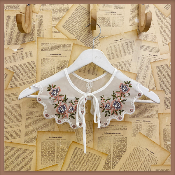 Boncuk İşlemeli Yaka