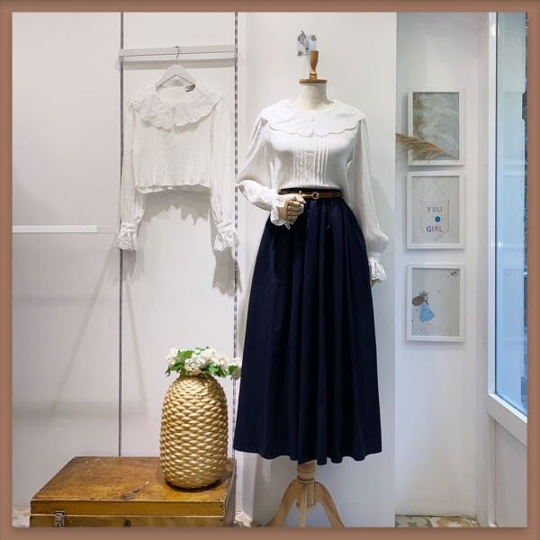 MARINEBLAUER FALTENROCK MIT GÜRTEL