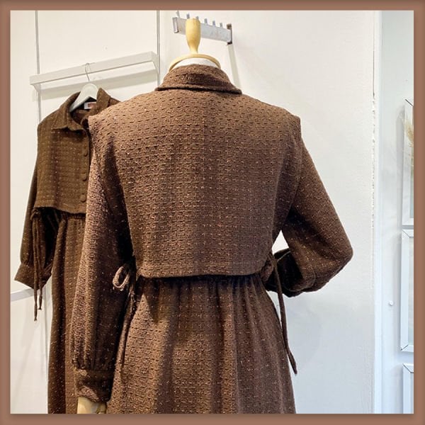 Simli tüvit kumaş kahverengi chaleco elbise