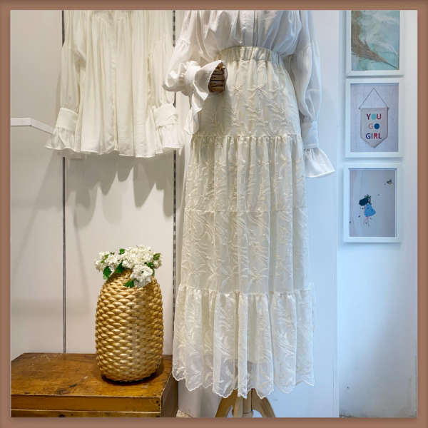 Krem Lily Dantel Etek