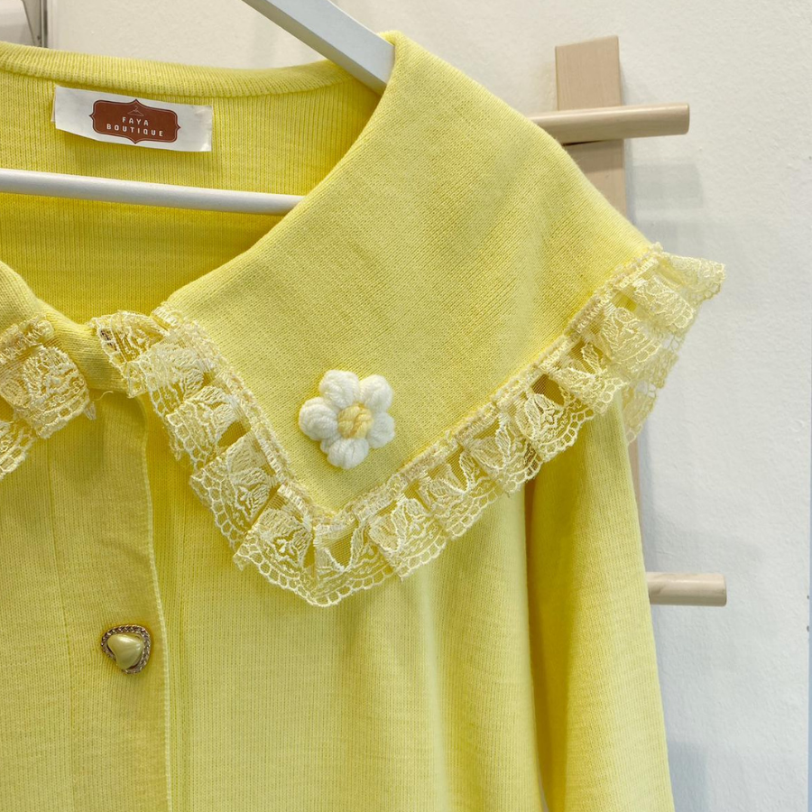 Papatya Motifli Dantel Detaylı Sarı Hırka
