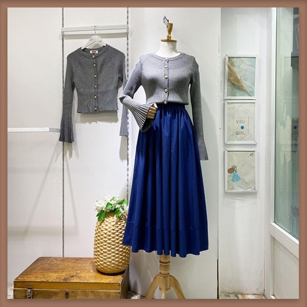 Marineblauer Popeline-Rock mit Nähten