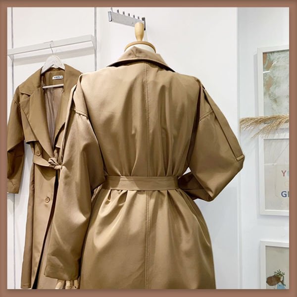 Kahverengi omuz detaylı chaud trençkot