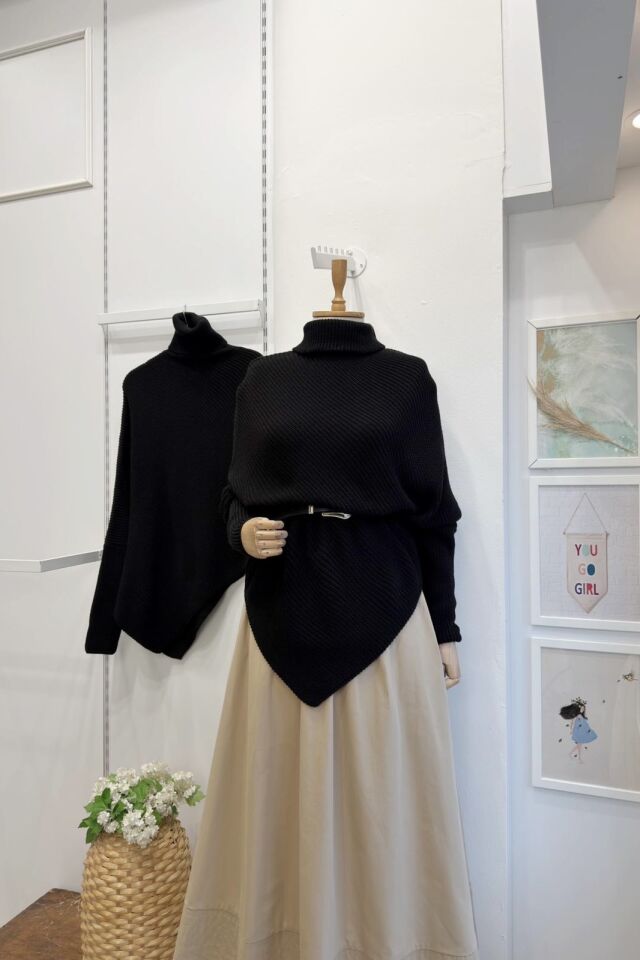 Siyah Asimetrik Kesim Triko Kazak