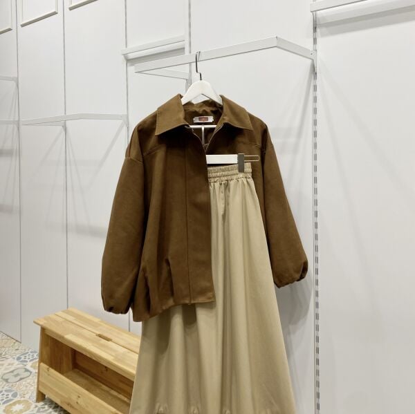 Taba Fular Detaylı Süet Bomber Ceket