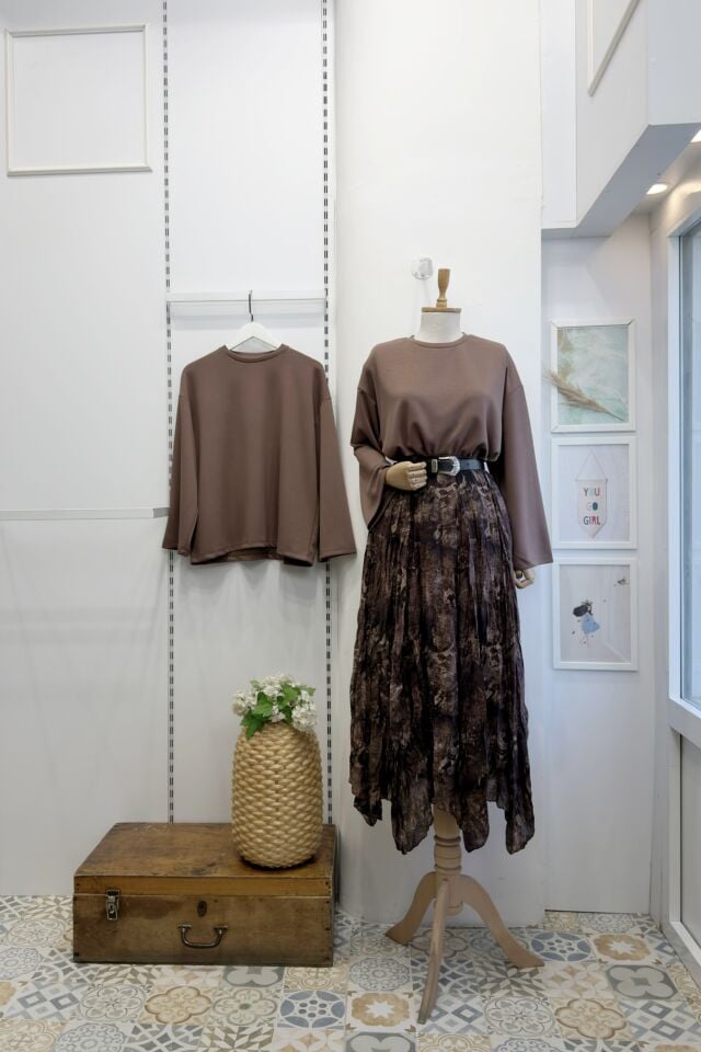 Kahverengi Ebruli Desenli Asimetrik Şifon Etek