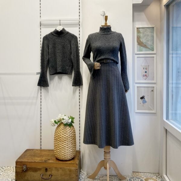 Gri Kemerli Çizgi Desenli Kaşe Etek