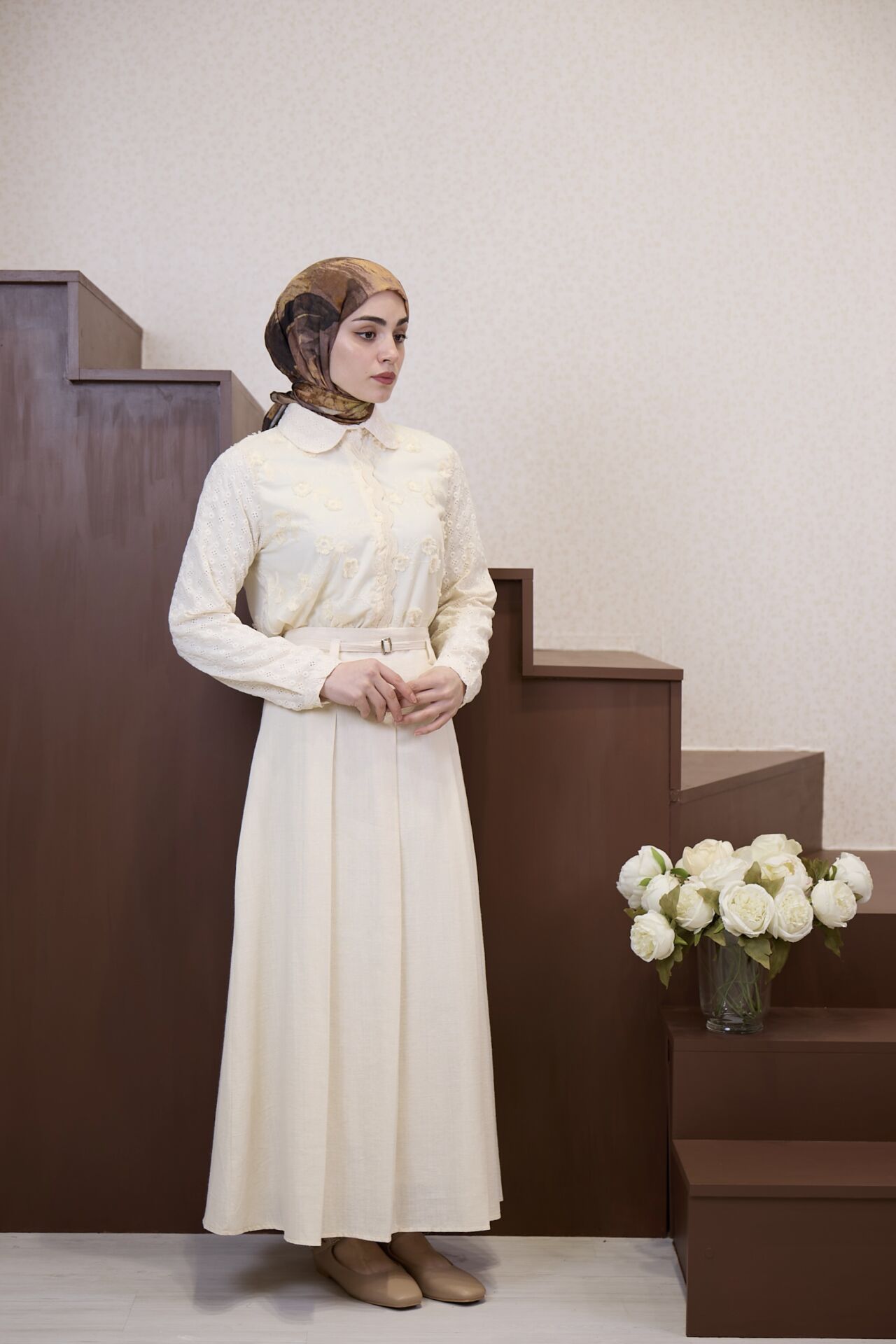 Krem Pile Detaylı Keten Etek