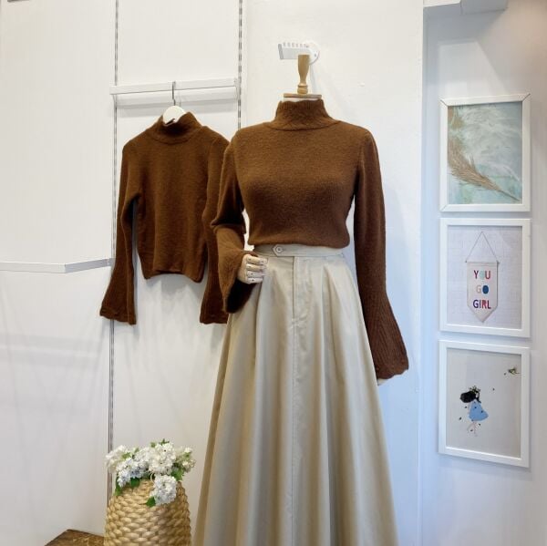 Kahverengi Kol Detaylı Crimson Kazak