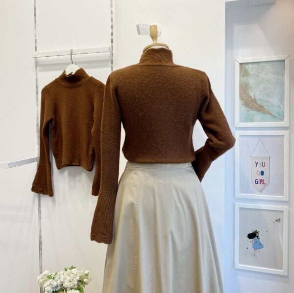 Kahverengi Kol Detaylı Crimson Kazak