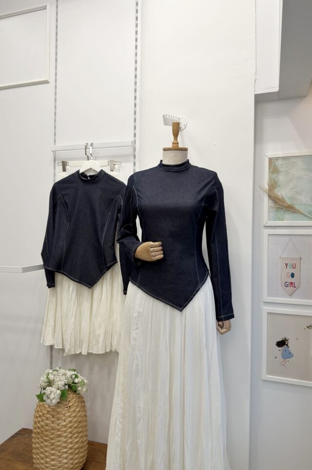 Beyaz Etekli Lacivert Vinora Takım